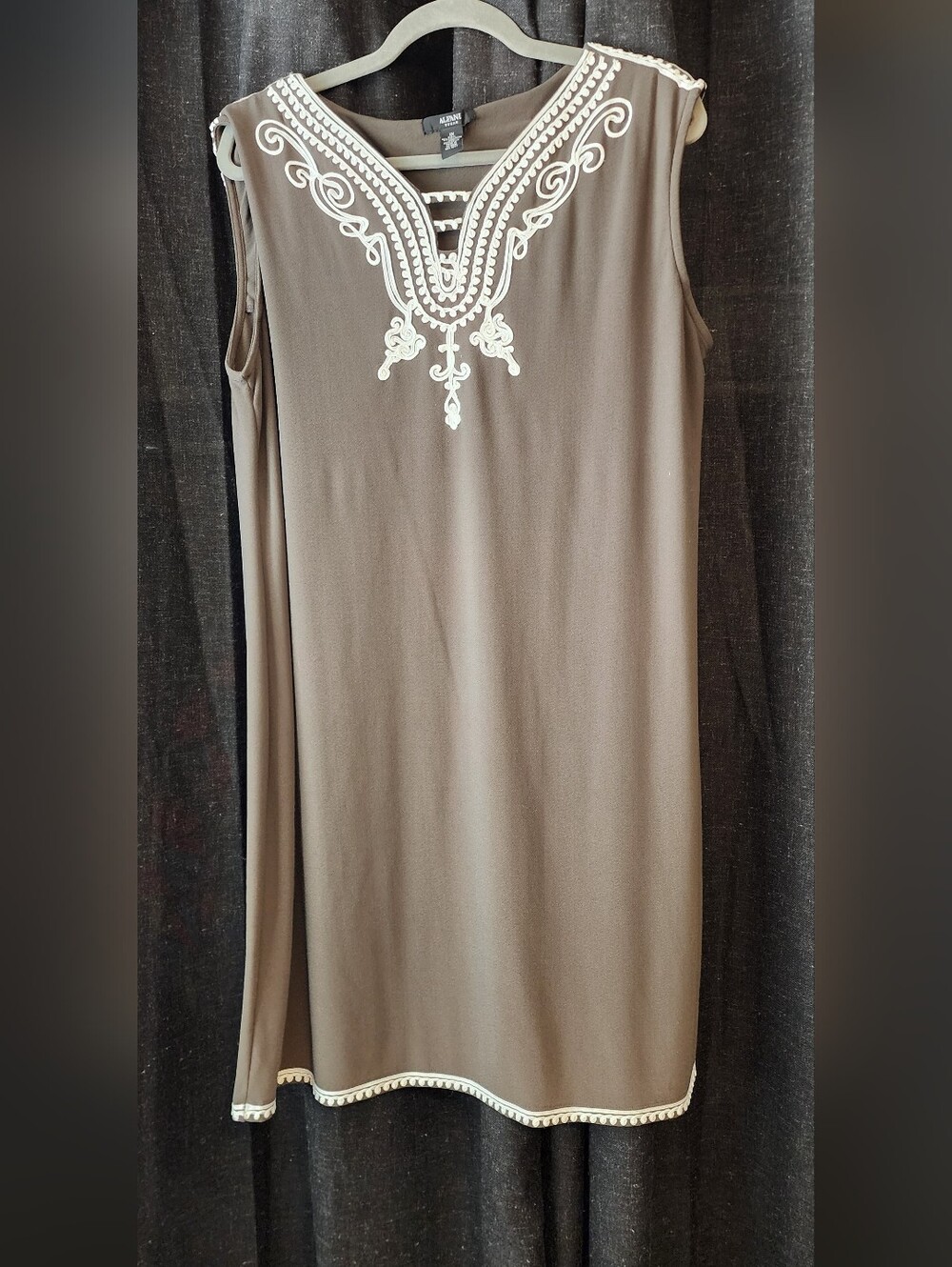 Alfani Woman Brown Embroidered Sleeveless Top Size 1X Boho Chic Tunic Blouse
